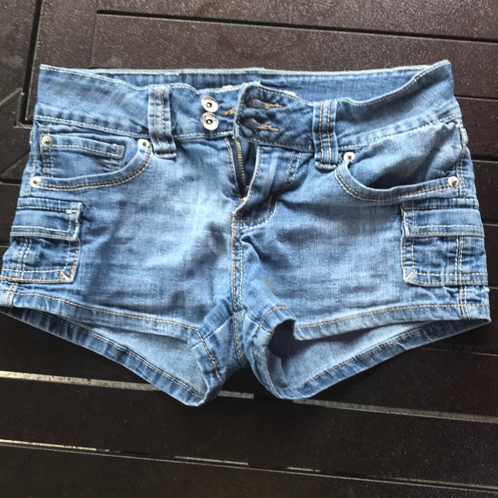 YMI Shorts✨💙